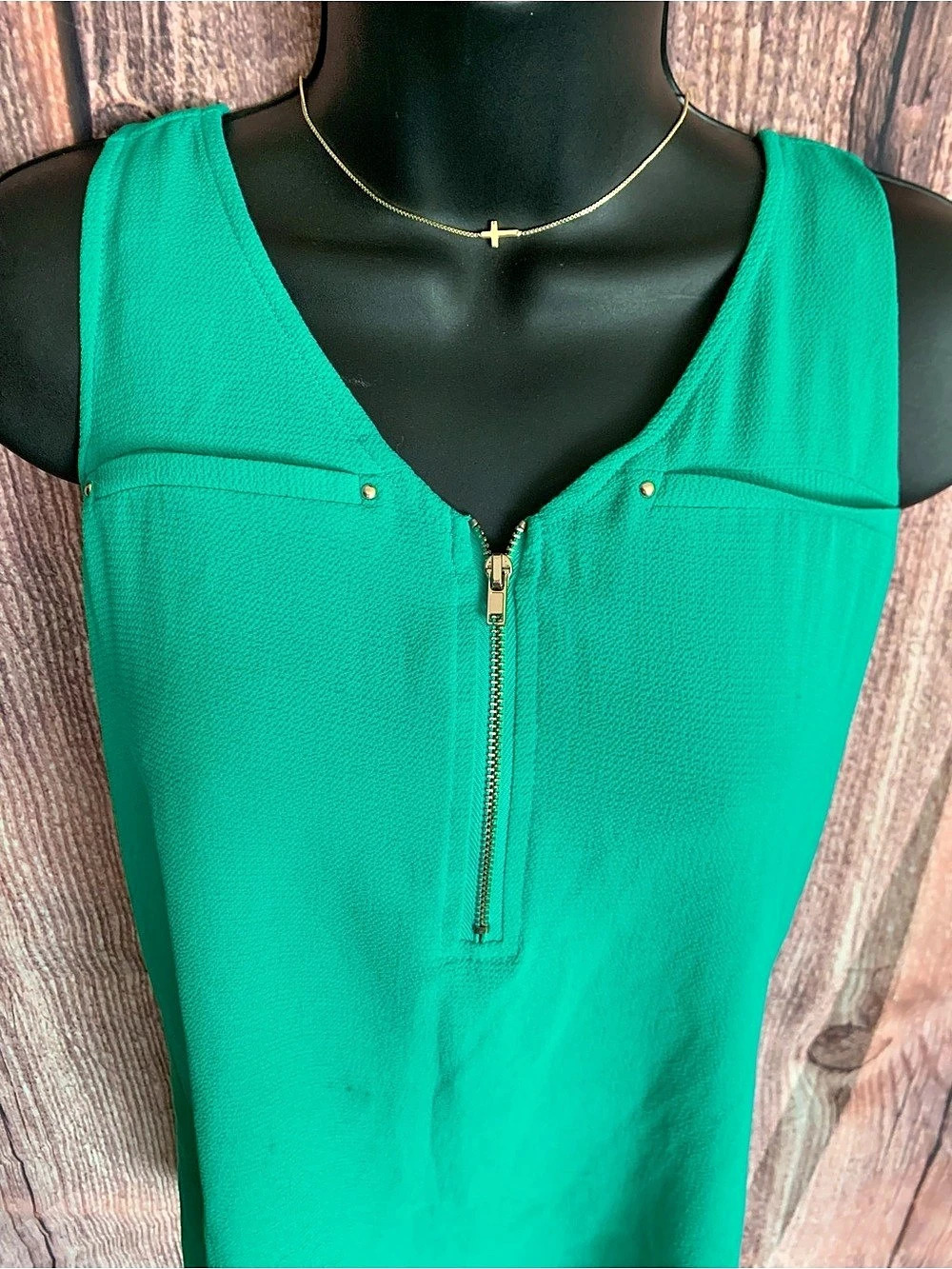 tempted Sleeveless Zip Front Blouse in Green Small